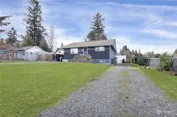 11255 14th Avenue S, Seattle, WA 98168-2175