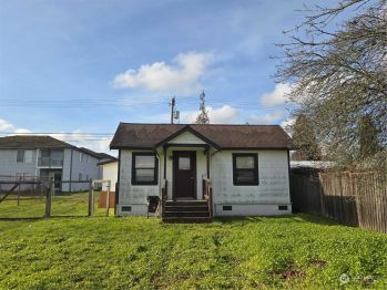 528 W 7th Street , Port Angeles, WA 98362