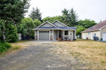 648 Skamokawa Court SE, Ocean Shores, WA 98569