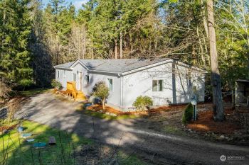 1674 Gardiner Beach Road , Sequim, WA 98382