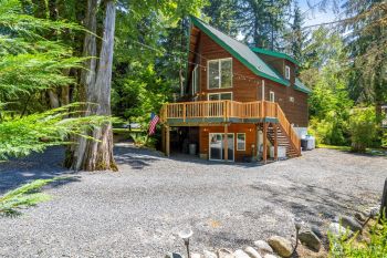 7561 Olsen Drive , Deming, WA 98244