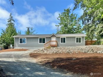 1604 Lake Drive , Camano Island, WA 98282