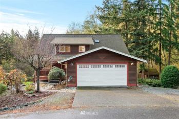 121 Valdes Court , Camano Island, WA 98282
