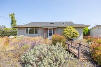 702 E Alder , Sequim, WA 98382