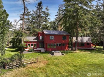 1261 Arnold Road , Oak Harbor, WA 98277