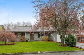 15028 110th Avenue NE, Bothell, WA 98011