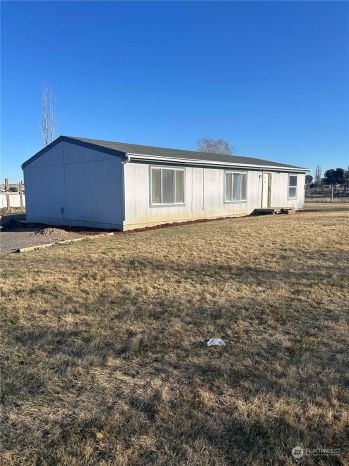 19219 NW Division Road , Soap Lake, WA 98851