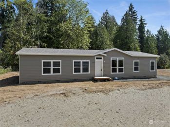 19270 Division Avenue NE, Suquamish, WA 98392