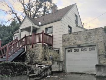 11633 Rainier Avenue S, Seattle, WA 98178-3945