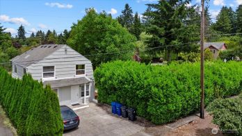 2010 2012 Dickinson Avenue NW, Olympia, WA 98502