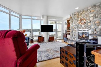 320 Washington Avenue ##406, Bremerton, WA 98337-1877