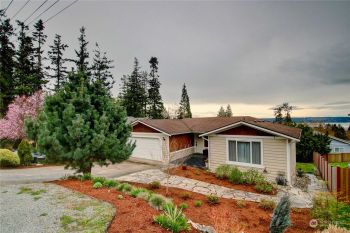 1086 Ellie Lane , Camano Island, WA 98282
