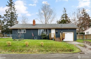 488 SE Quaker Street , Oak Harbor, WA 98277