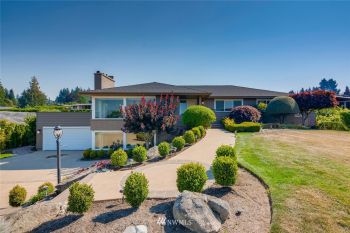 17232 13th Avenue NW, Shoreline, WA 98177
