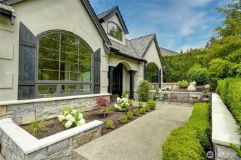 19530 SE 24th Place , Sammamish, WA 98075
