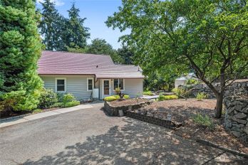 1911 15th Street , Bremerton, WA 98337