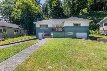 804 Grand Avenue , Hoquiam, WA 98550