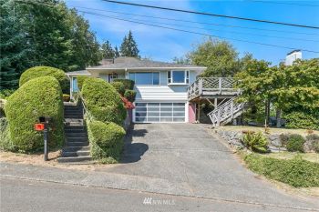 319 Gale Street , Hoquiam, WA 98550