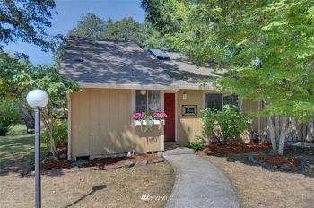 4902 Cottage Lane SE, Lacey, WA 98503