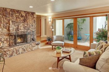 5038 California Avenue SW #2, Seattle, WA 98136