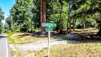 1 East Camano Drive , Camano Island, WA 98282