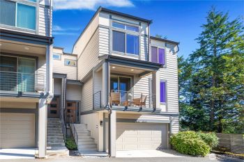 2966 76th Place SE #105, Mercer Island, WA 98040