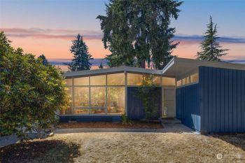 17033 Dayton Avenue N, Shoreline, WA 98133