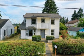 3743 W C Street , Bremerton, WA 98312