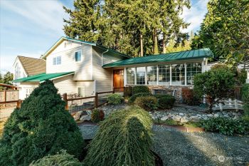 1415 Manor Way , Freeland, WA 98249