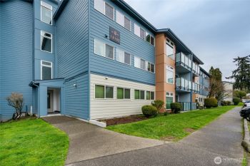 15152 65th Avenue S #819, Tukwila, WA 98188