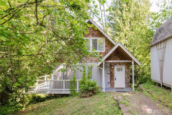 4662 SE Inwood Lane , Port Orchard, WA 98367-7886