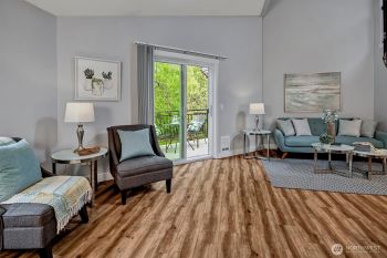15819 NE Leary Way #D302, Redmond, WA 98052