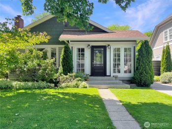 1019 23rd Avenue , Longview, WA 98632