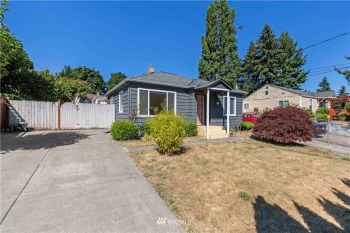 10223 51st Avenue S, Seattle, WA 98178