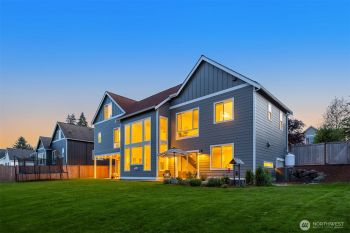 8650 NE Reserve Way , Bainbridge Island, WA 98110