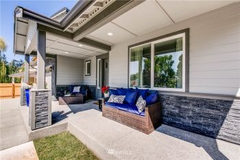 211 Gove Street , Steilacoom, WA 98388