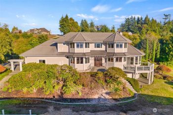 555 3rd Lane , Fox Island, WA 98333