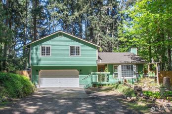 22640 Echowood Lane SE, Yelm, WA 98597