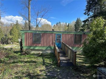 1566 Dallman Rd , Camano Island, WA 98282
