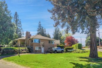 10803 4th Avenue S #A & B, Seattle, WA 98168-1424