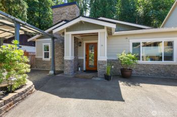 565 SE Croston Lane , Issaquah, WA 98027