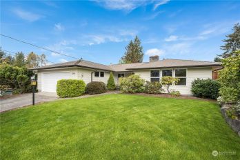 5249 N 10TH Street , Tacoma, WA 98406