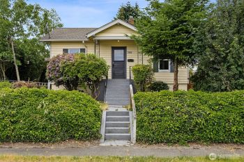 3586 E L Street , Tacoma, WA 98404