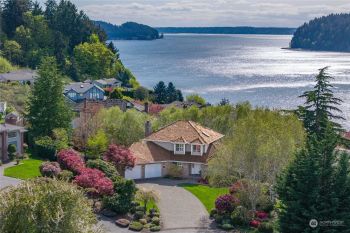 77 Chapman Court , Steilacoom, WA 98388