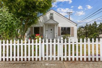 645 N Montgomery Avenue , Bremerton, WA 98312