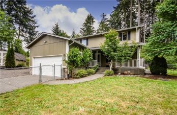 1834 NE Draham Street , Lacey, WA 98516