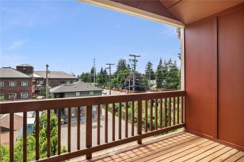 807 N 145th Lane , Shoreline, WA 98133