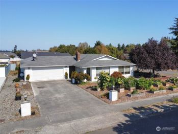 518 E Willow Street , Sequim, WA 98382