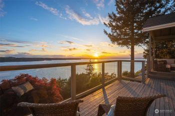 1034 Paiute Trail , Fox Island, WA 98333