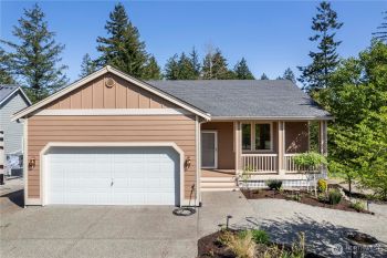 21920 Promontory Court SE, Yelm, WA 98597
